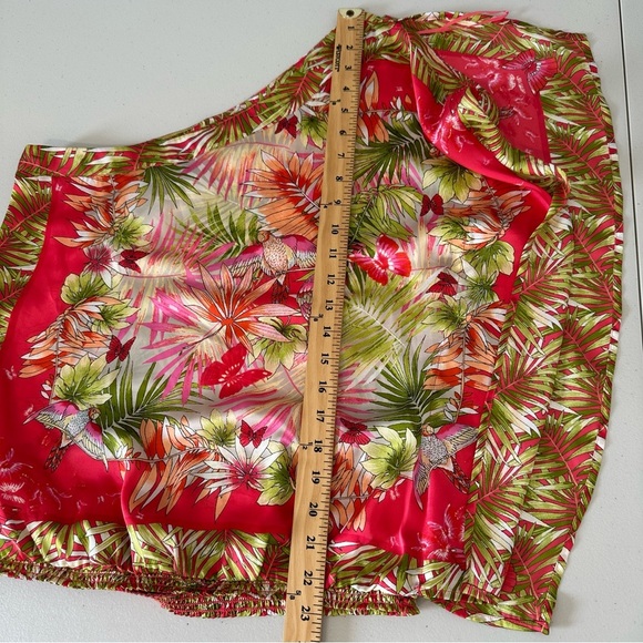 Cache Vibrant Floral One-Shoulder Blouse Birds Butterfly Medium Satin - Picture 8 of 13